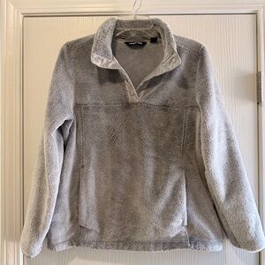 Lands End Cozy Gray Plush Pullover size medium - like new condition